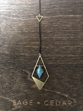 Load image into Gallery viewer, Labradorite Brass Diamond