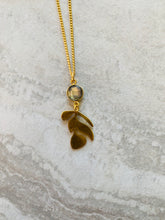 Load image into Gallery viewer, Labradorite Plant Necklace