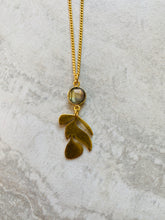 Load image into Gallery viewer, Labradorite Plant Necklace