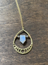 Load image into Gallery viewer, Rainbow Moonstone Phases