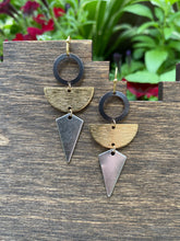 Load image into Gallery viewer, Cosmopolitan Earrings
