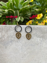 Load image into Gallery viewer, Rosé Earrings
